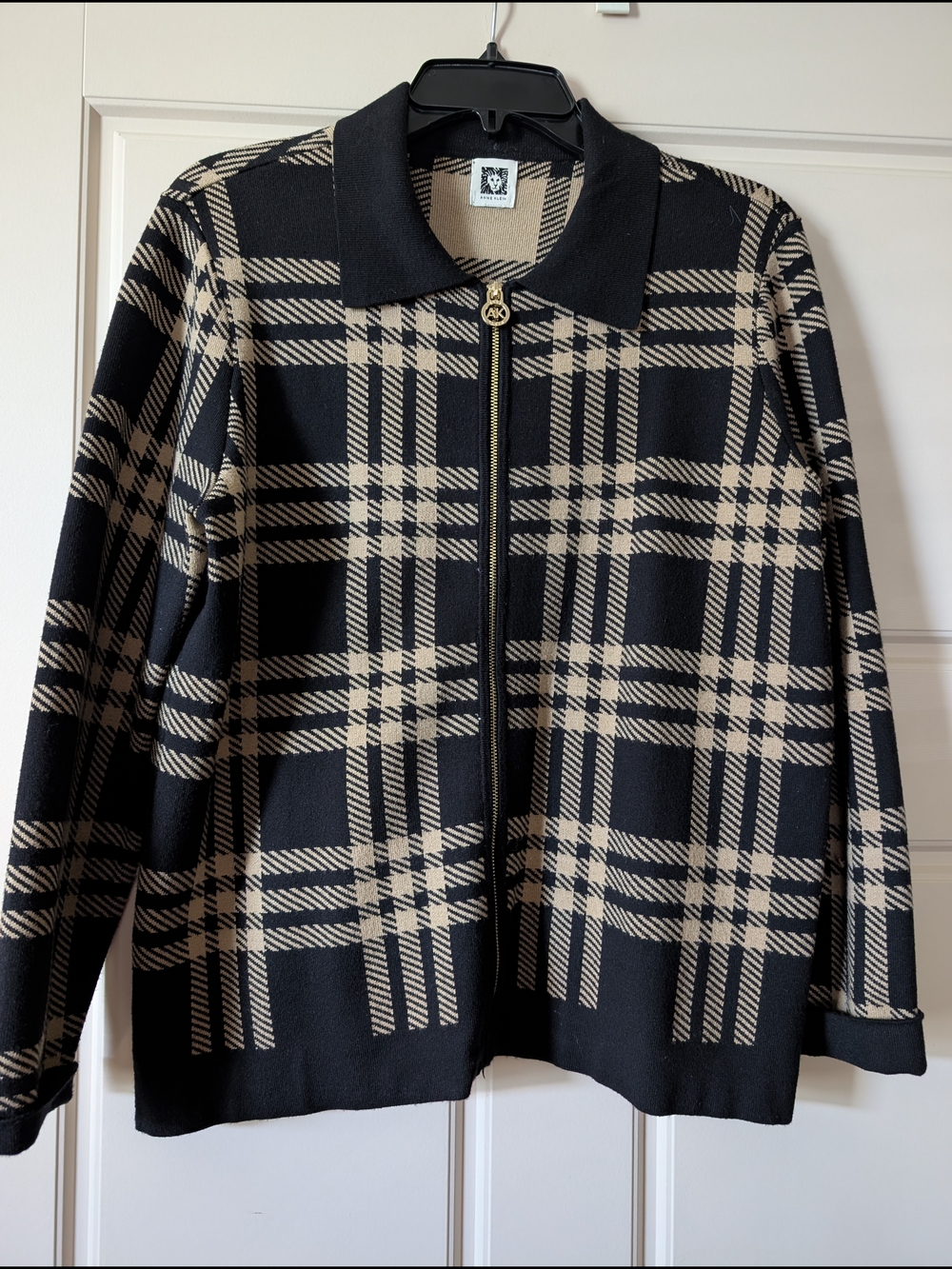 Black & Beige Plaid Zip-Front Knit Jacket